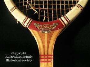 racquets_dunlopmaxplyred.jpg